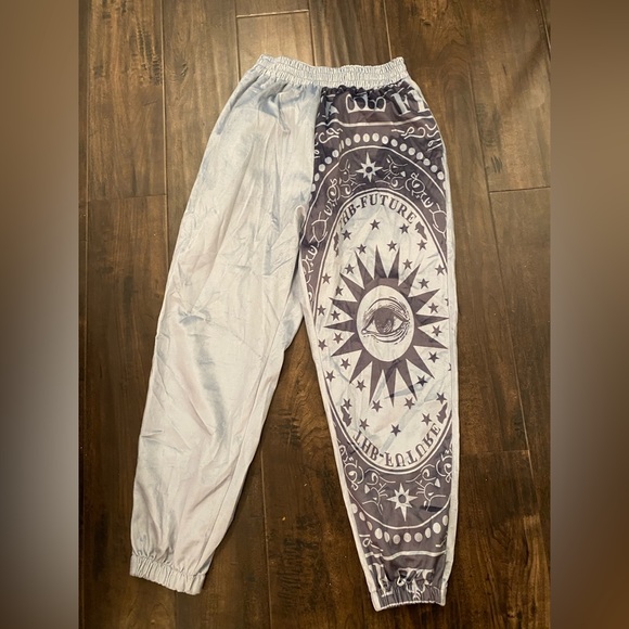 Illuminati - Picture 1 of 2